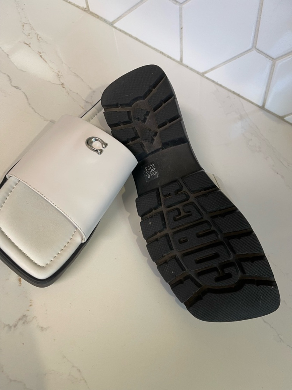 Coach Florence Sandal- Like new! - Picture 7 of 11